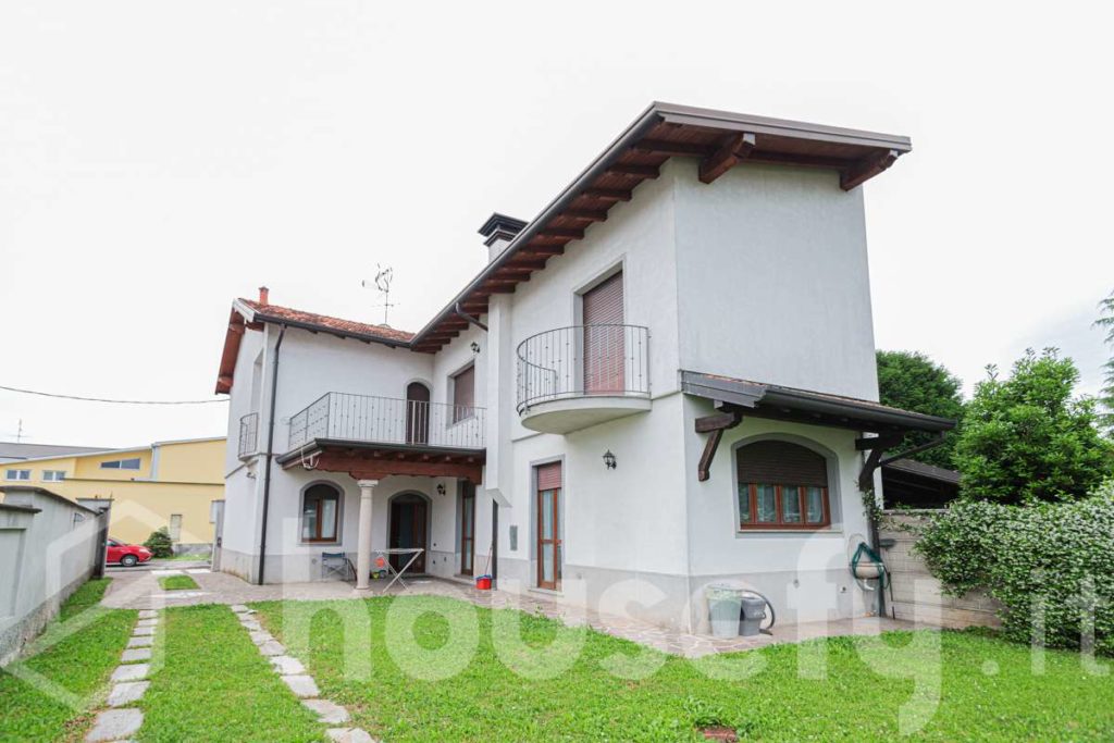 Vendesi casa a Casorezzo