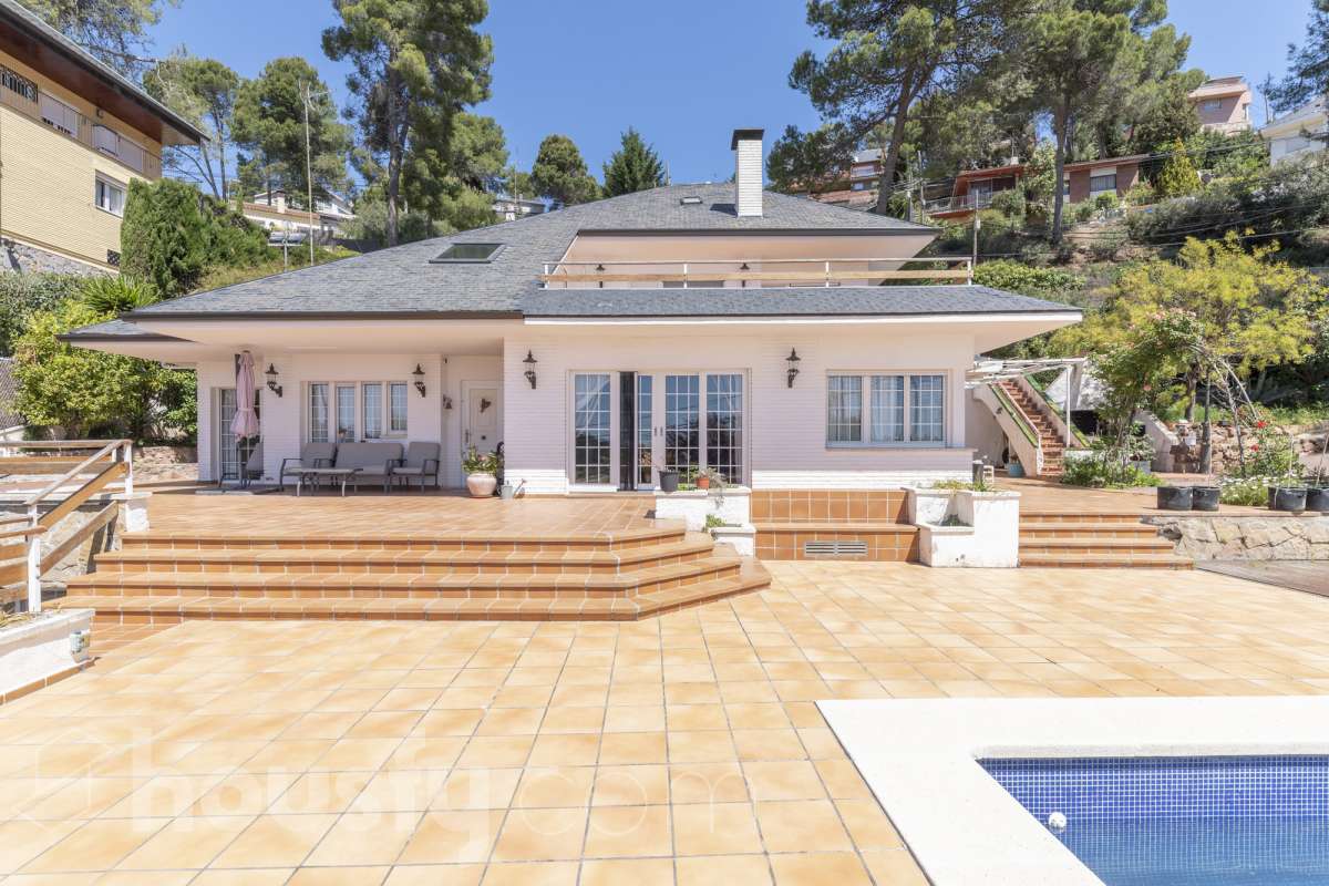 Pueblos con encanto Casas con Encanto Barcelona Housfy