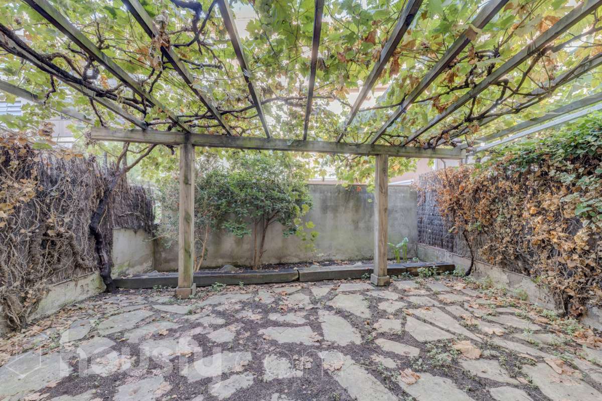 Casa con Jardín San Juan Housfy