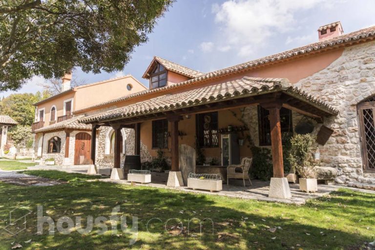 7 casas de piedra rústica que te gustarán | Housfy