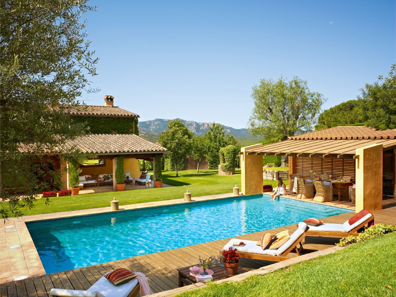 Piscina otoño decoración