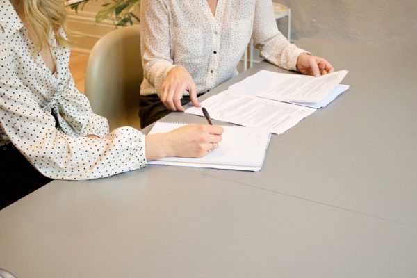 quien paga los gastos de notaria en una compraventa